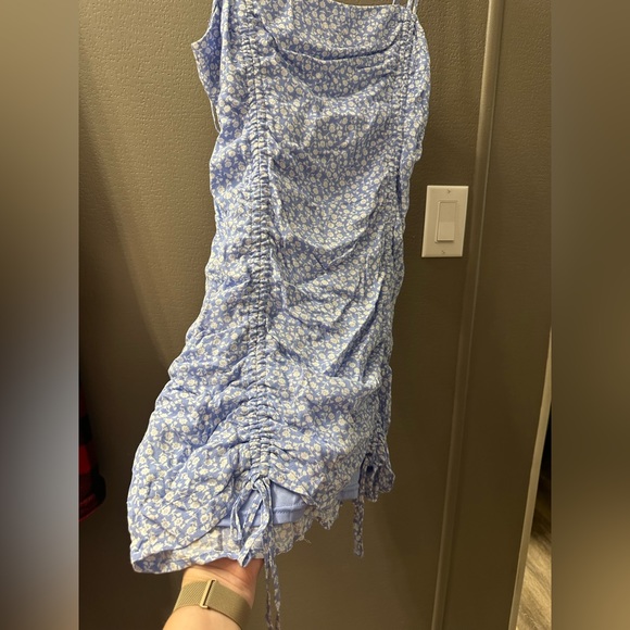 Garage Double Ruched Bodycon Dress Floral Blue Medium Brand New - Picture 5 of 6